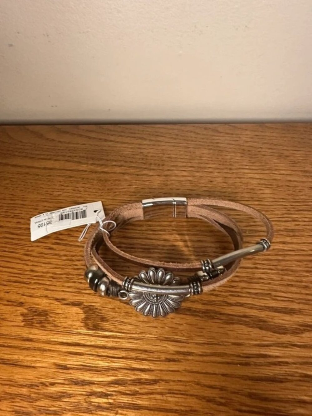Howard’s Brown Leather Wrap Bracelet Silver Flower Magnetic Clasp new with tags